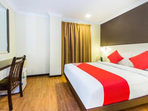 OYO 431 Hotel De Grand Orchard