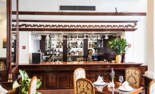 Świetny bar