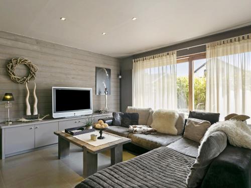  Luxury Villa with Sauna in Westende Belgium, Unterkunft in Middelkerke