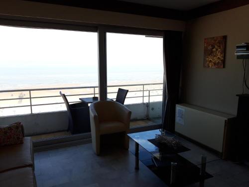  studio beach- and seaview Blankenberge in Blankenberge