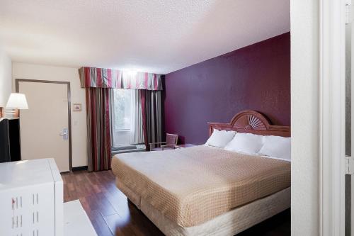OYO Hotel Manning SC - image 4