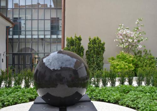 Hotel Maribor & Garden Rooms - image 3