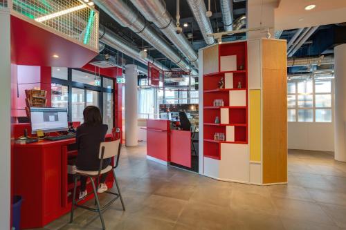 MEININGER Hotel Heidelberg Hauptbahnhof - image 14