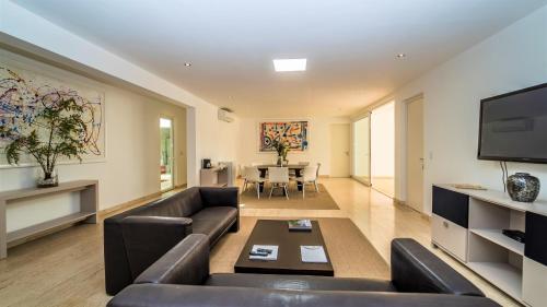 Cap el Limon Luxury Villas in ลาส เทอเรนาส