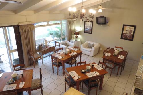Restaurant, Avillahouse Guesthouse in Westville