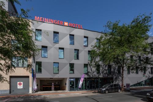 Buitenkant, MEININGER Hotel Bruxelles Gare du Midi in Brussel