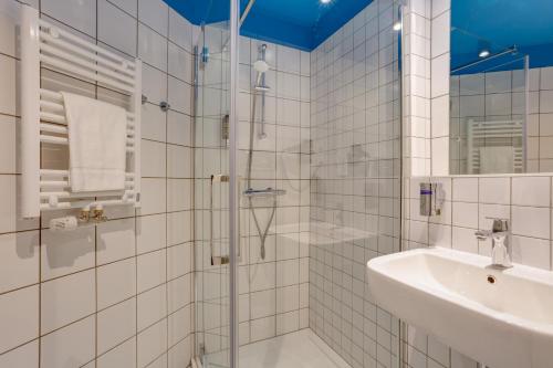 MEININGER Hotel Bruxelles Gare du Midi - image 2