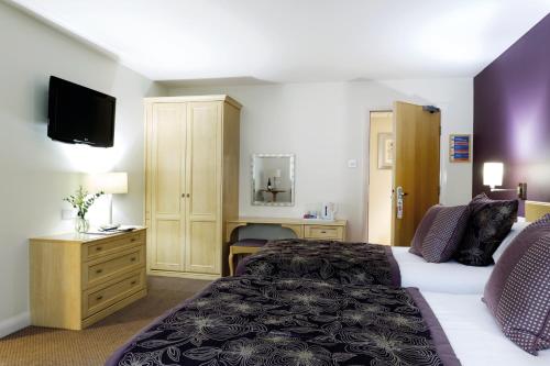 Burntwood Court Hotel - image 12