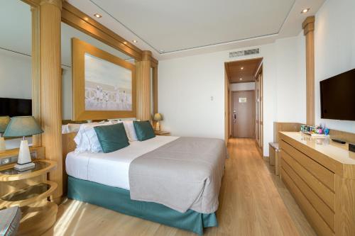 Las Arenas Balneario Resort - image 12