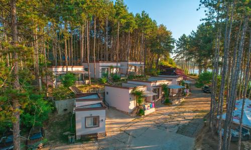 Dream View, Byala