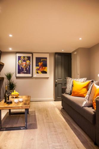 Otto - B, Didsbury, Greater Manchester