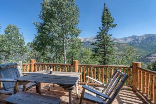 CRYSTAL VIEW by Exceptional Stays - image 8