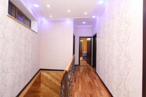 Дом с камином, Zaghkadsor (Foto 10)
