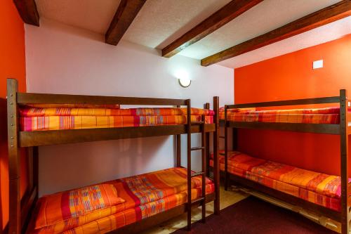 1 twin bed