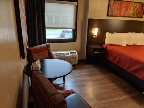 Riverside Tower – Pigeon Forge, TN