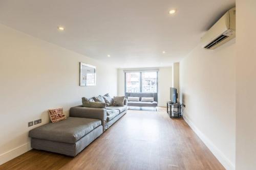 Bright and Modern 3 Bed Apartment Hyde Park Central London London