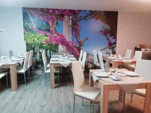 設施, Gästehaus - Café Frank (Gastehaus - Cafe Frank) in 安特魏萊爾