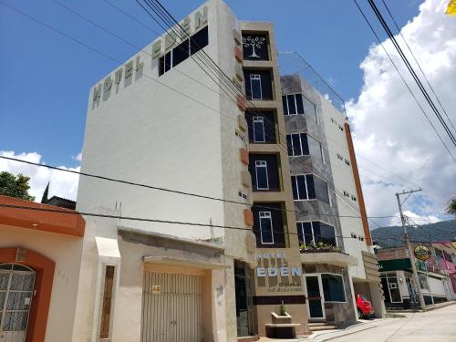 Exterior view, Hotel Eden in Huajuapan De León