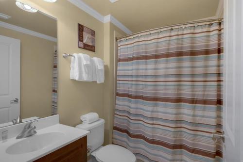 0806 - 1B/2 Bath With Bonus Room. Master Bedroom & Living Room Face the Gulf! - image 3
