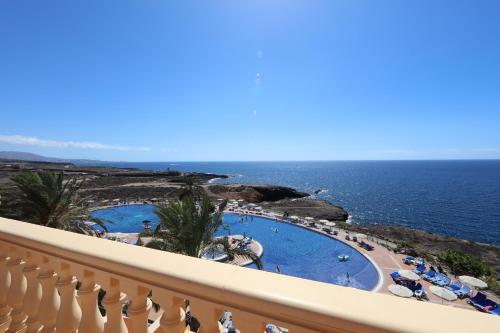 Bahia Principe Explore Costa Adeje - Hyatt Inclusive Collection - Tap to explore photos