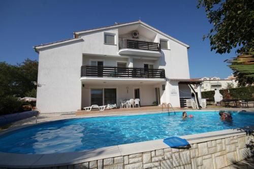  Apartments with a swimming pool Porec - 6983 in Poreč