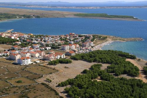 Apartments by the sea Povljana Pag - 14281 - image 3