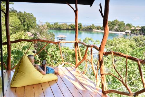 Balcony/terrace, Araya Dive Resort Togean in Tanjung Pude