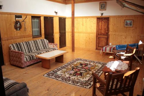 2 bedrooms, 2 beds