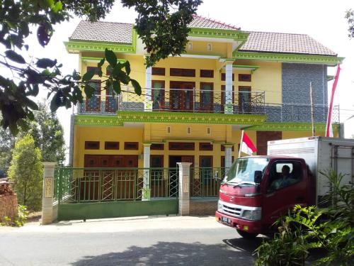 Mas Dylan Homestay