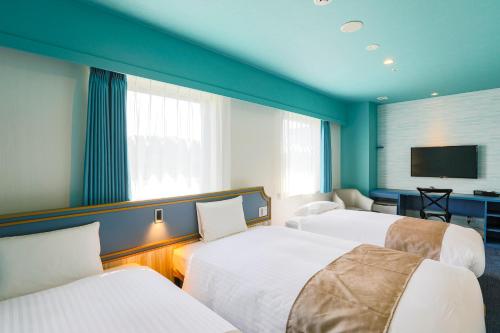 room detail thumbnail 1