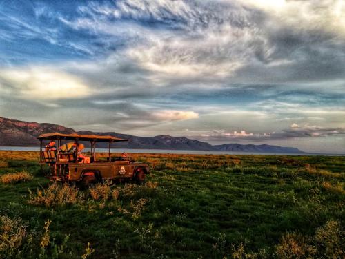 White Elephant Safaris White Elephant Safaris