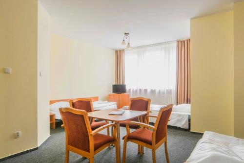 Gdanski Dom Turystyczny Hostel in Blonia