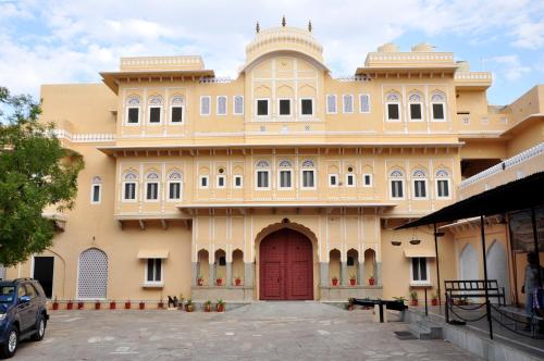 Castle Khandela A Heritage Castle