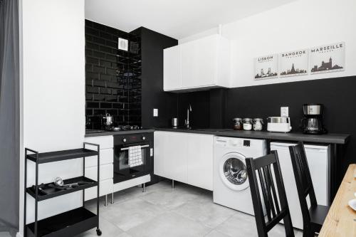 First Central Apartments by Renters - image 5