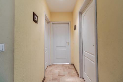 George Apartment - image 3