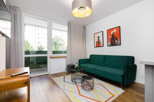 Independence Museum Charming Apartment by BookingHost, Warsaw