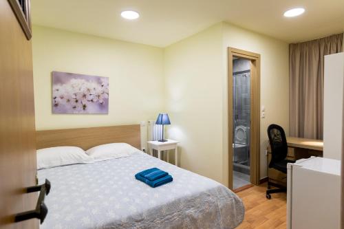  Athens Kyniska Cosy Room in Athen