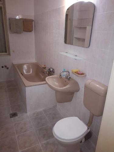  Sunshine Apartman in Szeged