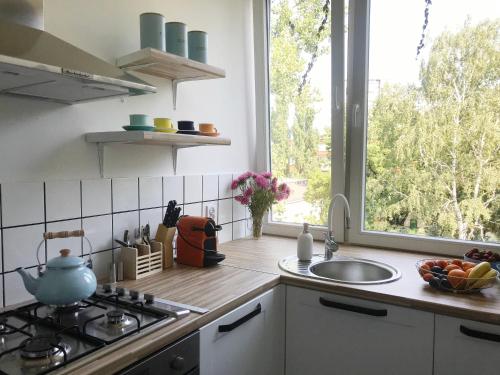 Słoneczny i cichy apartament przy Starym Mieście, Varšava (fotografie 7)