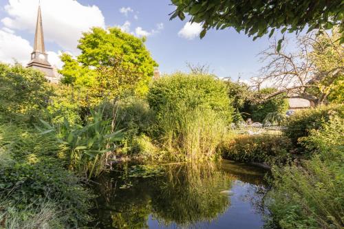 Doppelzimmer mit Gartenblick