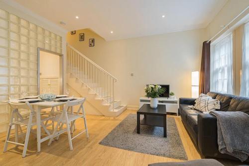 2BR Grassmarket Apartment with Castle View, Edynburg (zdjęcie 7)