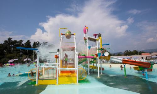 Sisan Family Resort - image 2