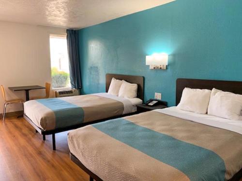 Motel 6-Lexington, KY - Airport Stop at Quality Inn Northwest to discover the wonders of Lexington (KY). Offering a variety of facilities and services, the property provides all you need for a good nights sleep. To be found at the 