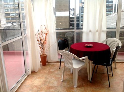 Apartamento con terraza en el centro de Buenos Aires - Tap to explore photos