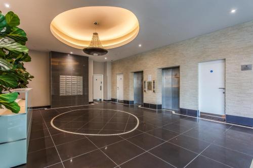 Green Diamond by Creatick Apartments - image 2