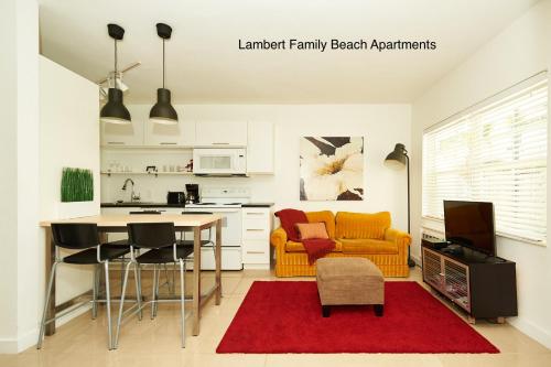 Lambert family beach apartments - unit 1 in Fort Lauderdale, USA