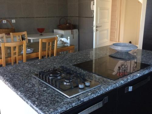 Sunny Suites Golf and Free Parking Guest House 3