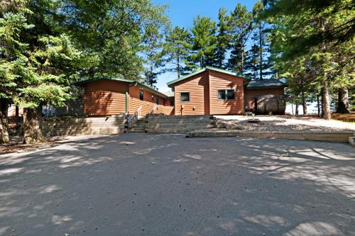 Lake Tomahawk Lodge - image 4