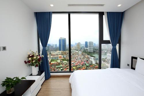 Investland- Vinhomes Metropolis one, two, three bedrooms Hanoi