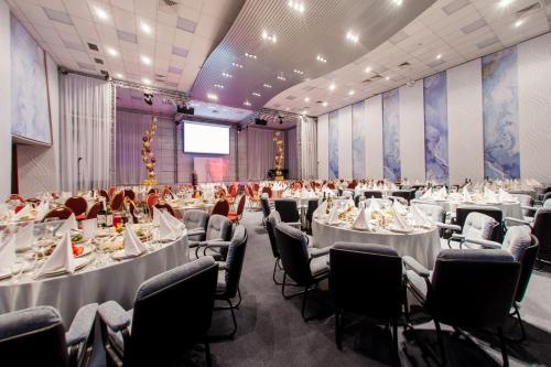 Baikal Business Center Hotel - main image